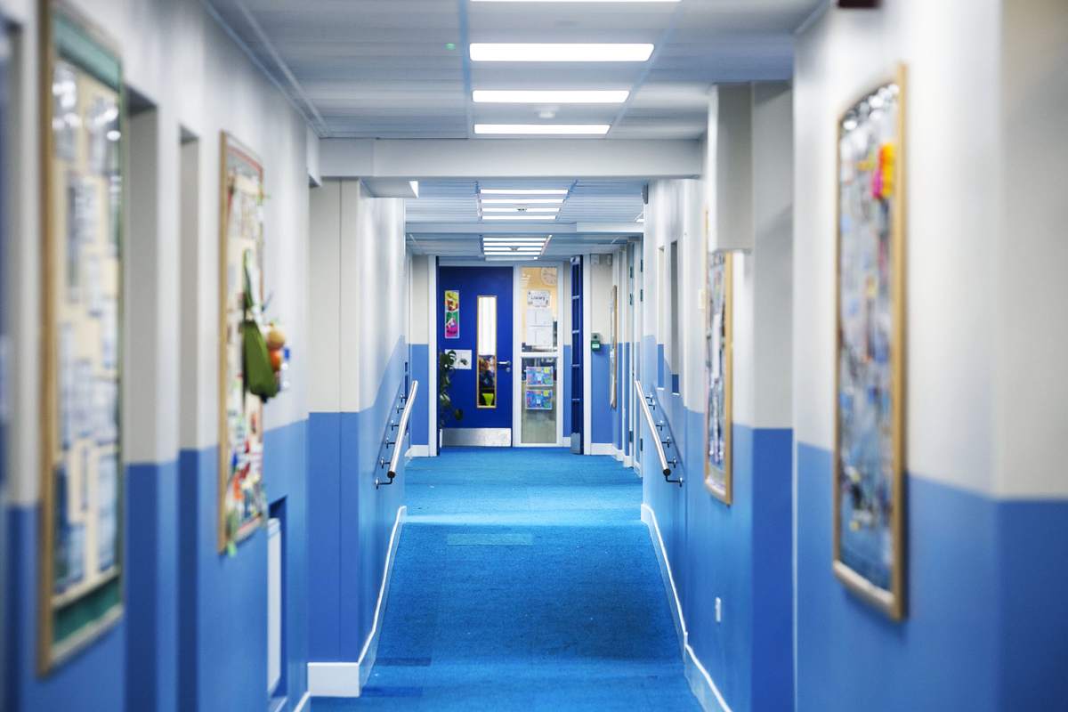 34436 Altro walls fitted at River Beach Primary school in Littlehampton, West Sussex